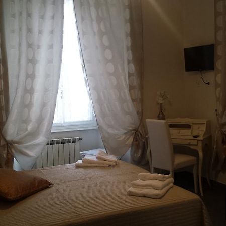 A Porta Rocca Hotel La Spezia Room photo